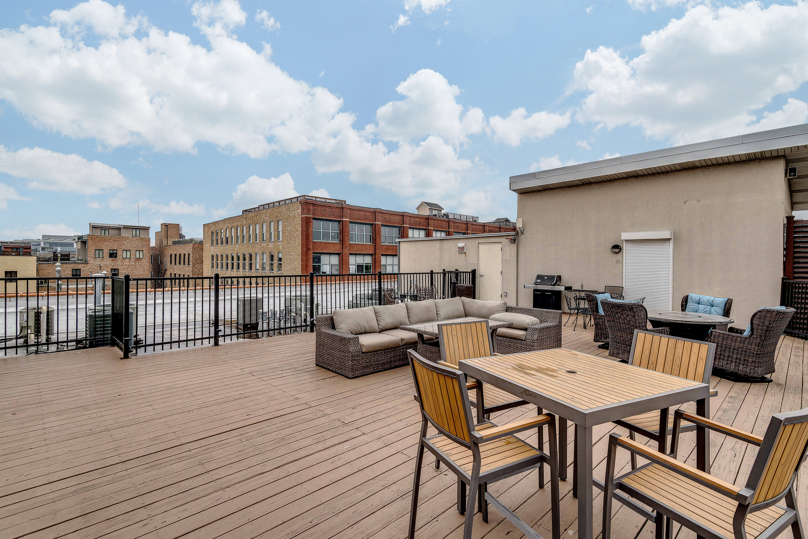 1118 West Fulton Street, Unit 206 Chicago, IL 60607 - Photo 15 of 17