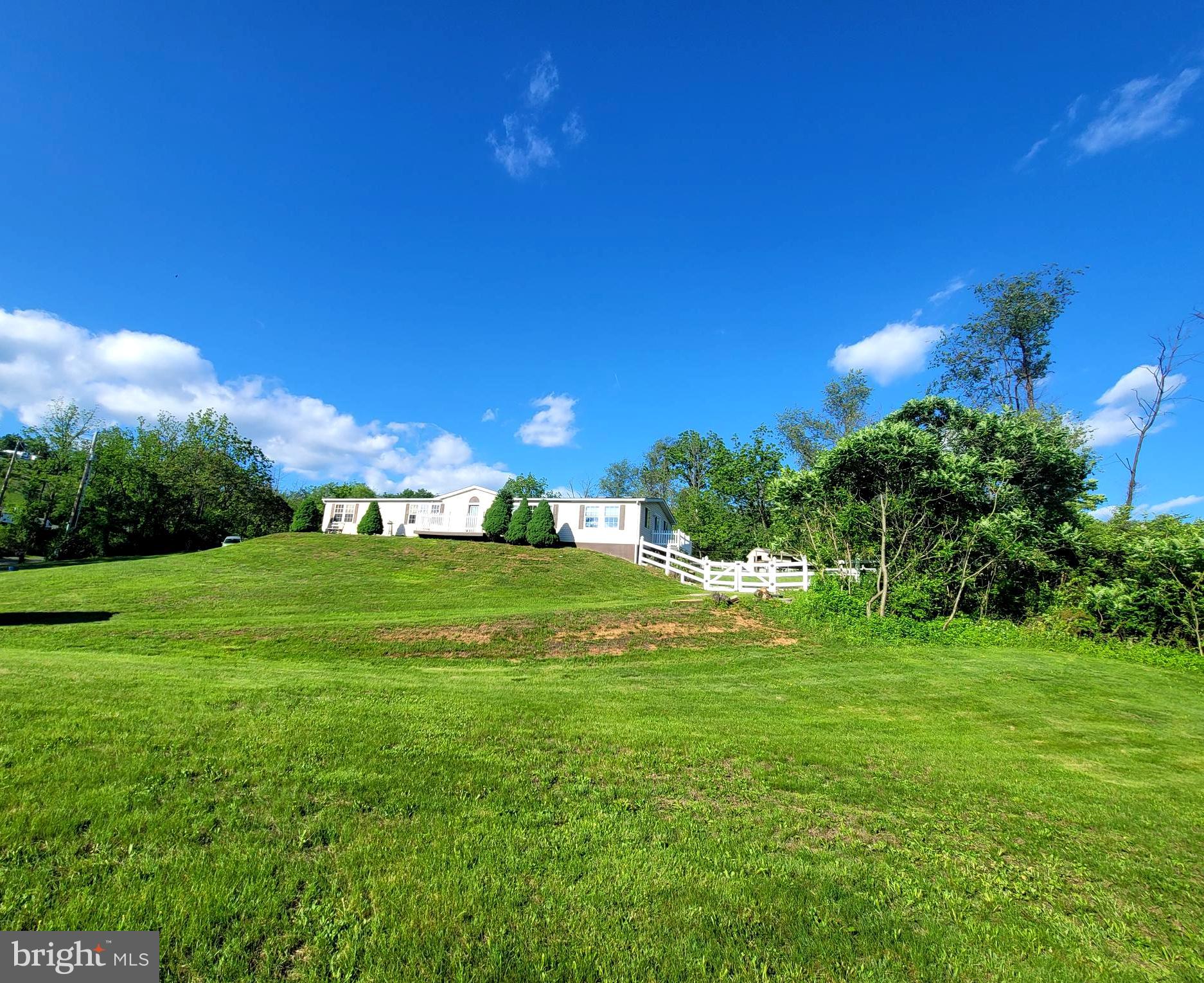32 Washington Road Bechtelsville, PA 19505 - Photo 2 of 27 Gallery Image 2