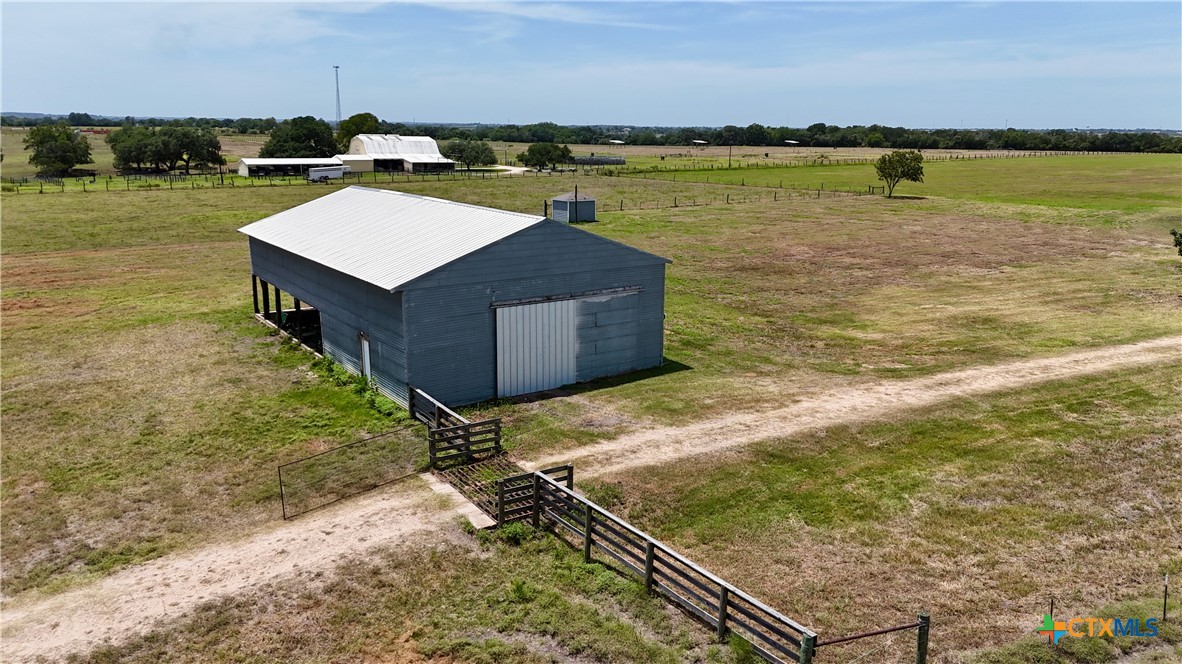 2745 Holub Road Schulenburg, TX 78956 - Photo 38 of 45