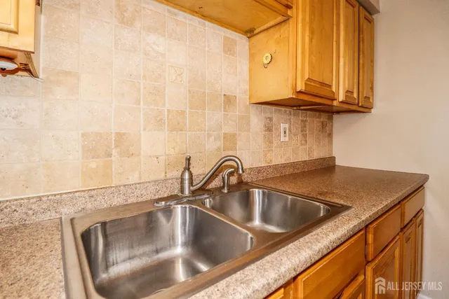 a close view of sink and tap