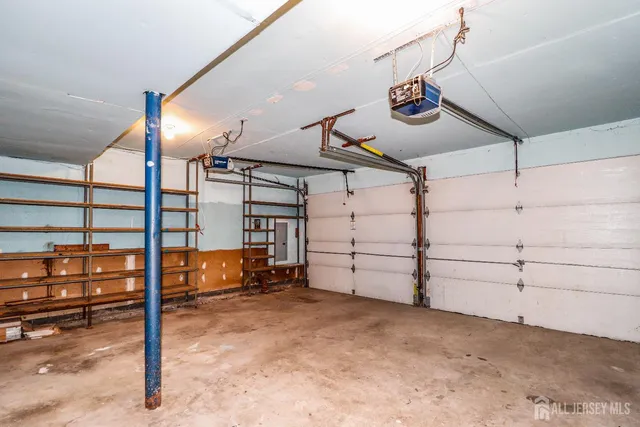 a view of a garage room