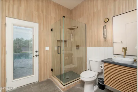$1,999,999 | 8417 East Cactus Road, Scottsdale, AZ 85260