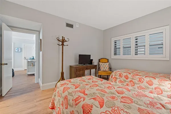 $5,000 | 4950 Gulf Boulevard, Unit 605, St. Pete Beach, FL 33706