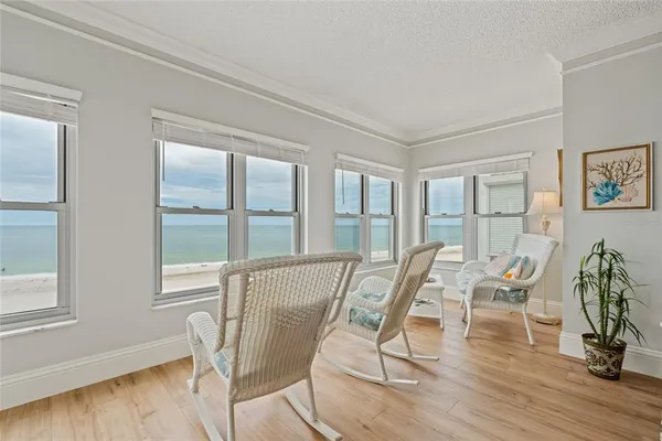 $5,000 | 4950 Gulf Boulevard, Unit 605, St. Pete Beach, FL 33706