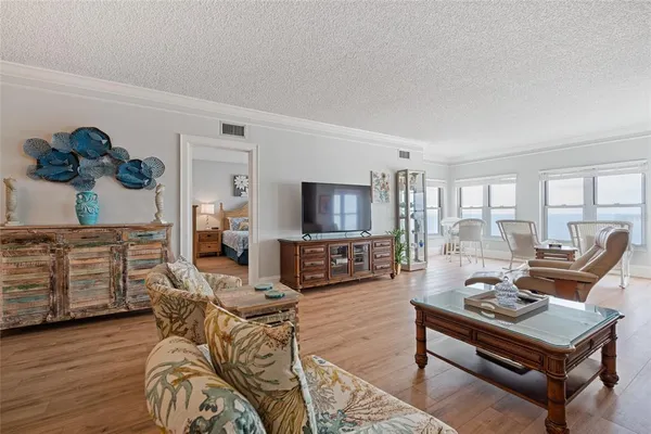 $5,000 | 4950 Gulf Boulevard, Unit 605, St. Pete Beach, FL 33706
