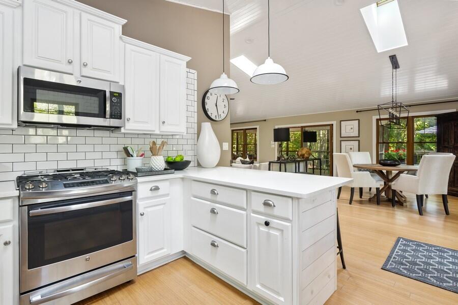 6887 Youngren Road Three Oaks, MI 49128 - Photo 19 of 51 Kitchen