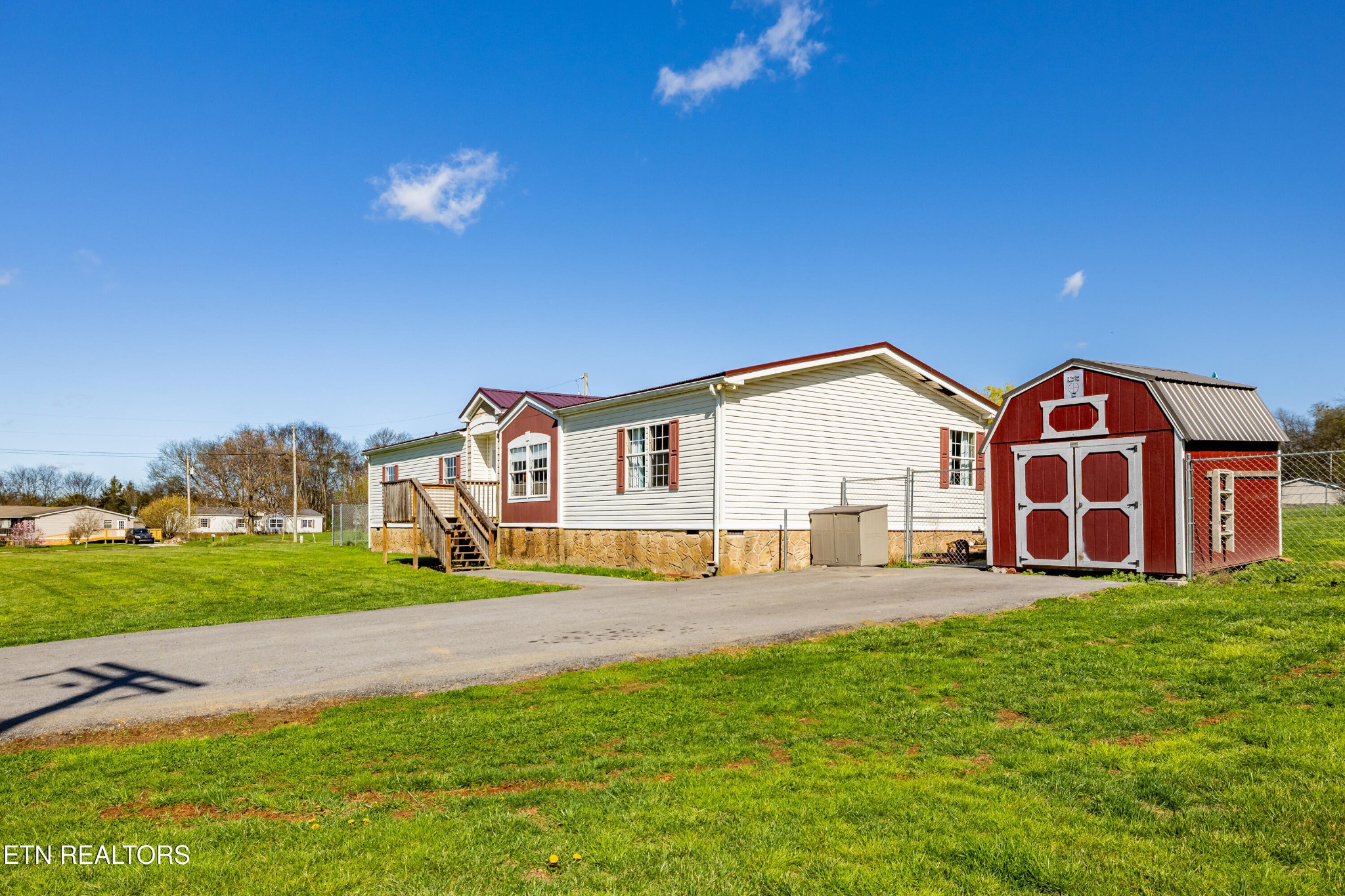 540 Farm Loop Road New Market, TN 37820 - Photo 2 of 41 Gallery Image 2
