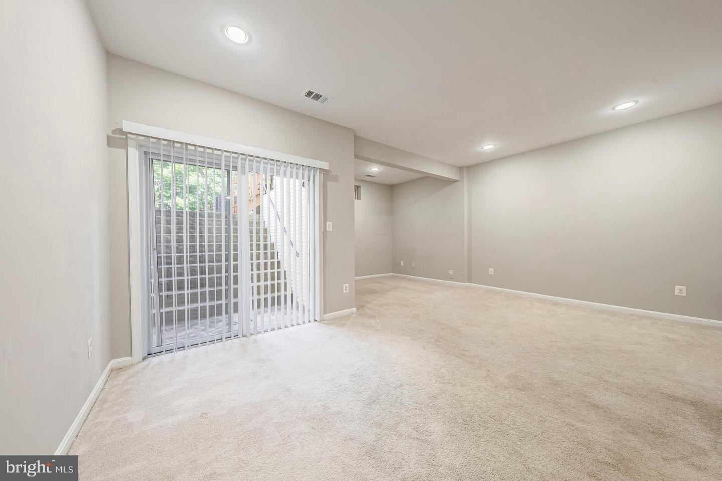 43122 Forest Edge Square Broadlands, VA 20148 - Photo 21 of 24 a view of an empty room