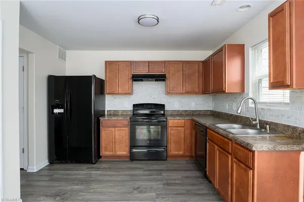 $1,695 | 3933 Village Park Court, Winston-Salem, NC 27127