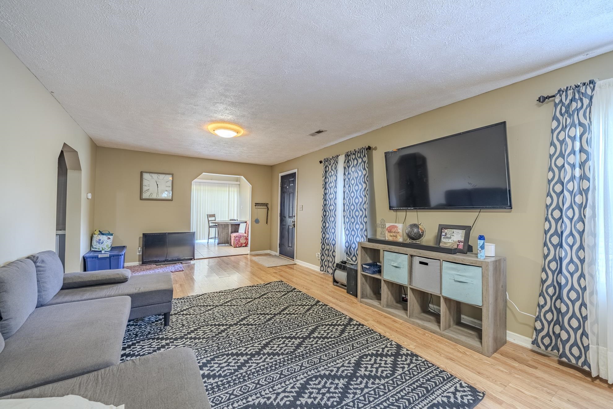 369 Bethel-Purdy Road Bethel Springs, TN 38315 - Photo 6 of 19 Living room