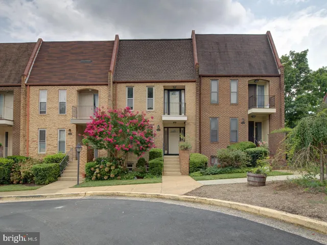 $3,800 | 1737 Cy Court, Vienna, VA 22182