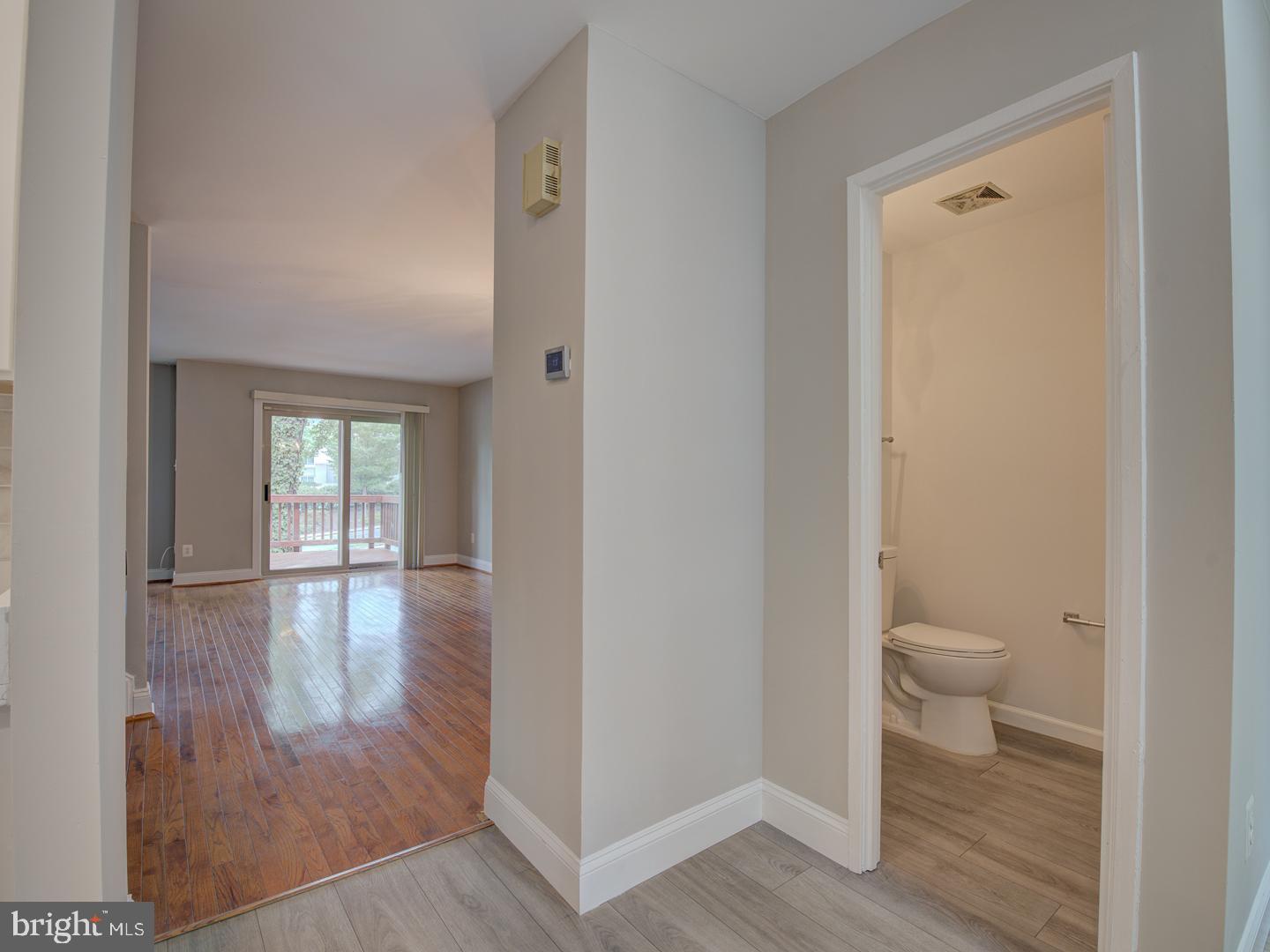 1737 Cy Court Vienna, VA 22182 - Photo 12 of 61