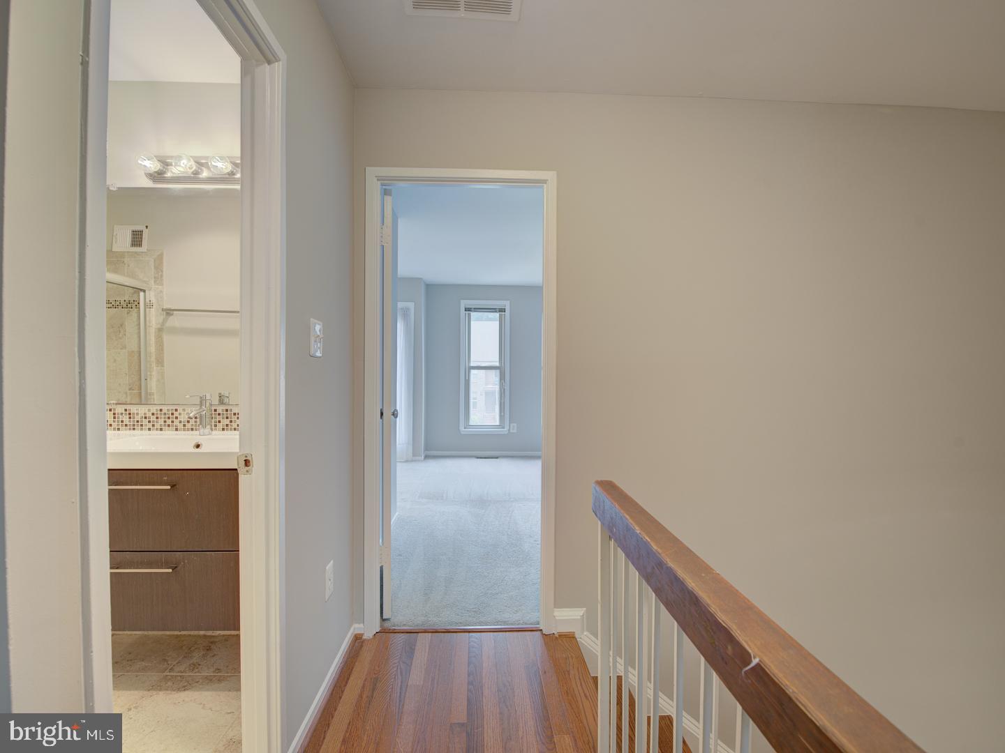 1737 Cy Court Vienna, VA 22182 - Photo 21 of 61