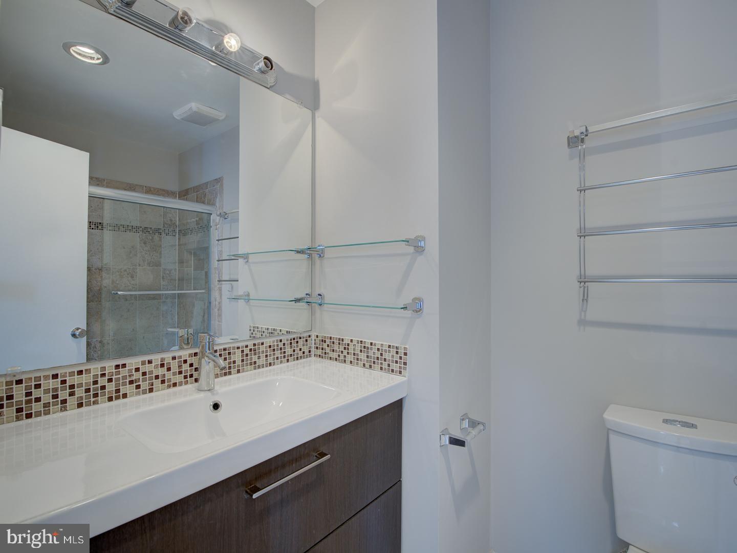 1737 Cy Court Vienna, VA 22182 - Photo 29 of 61