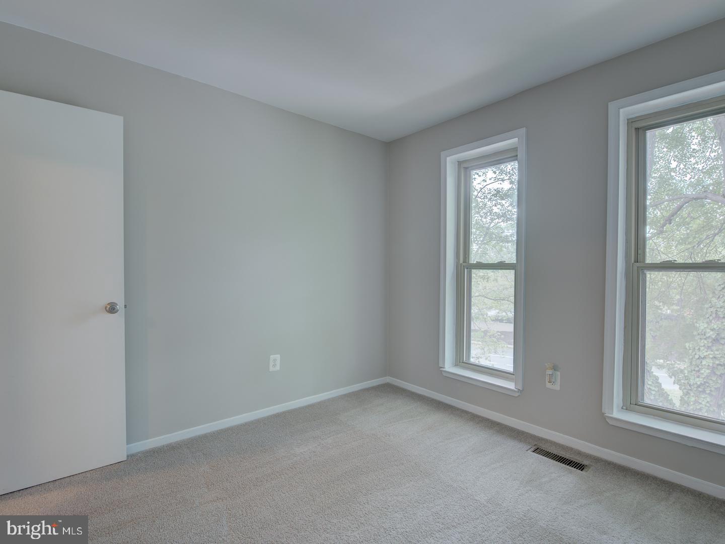 1737 Cy Court Vienna, VA 22182 - Photo 36 of 61