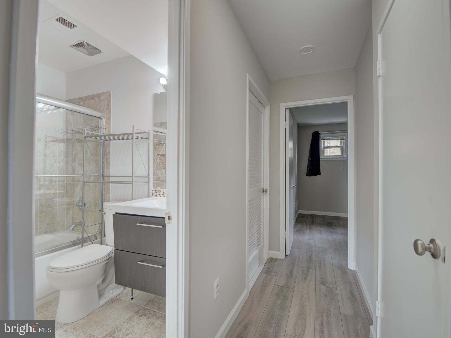 1737 Cy Court Vienna, VA 22182 - Photo 46 of 61