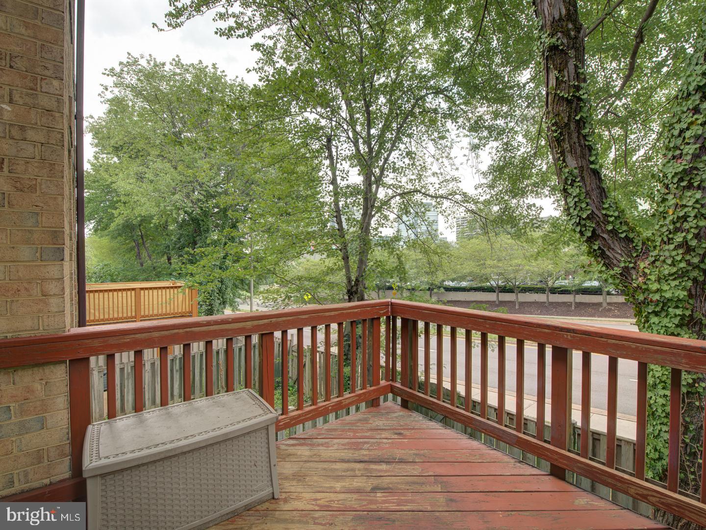 1737 Cy Court Vienna, VA 22182 - Photo 55 of 61