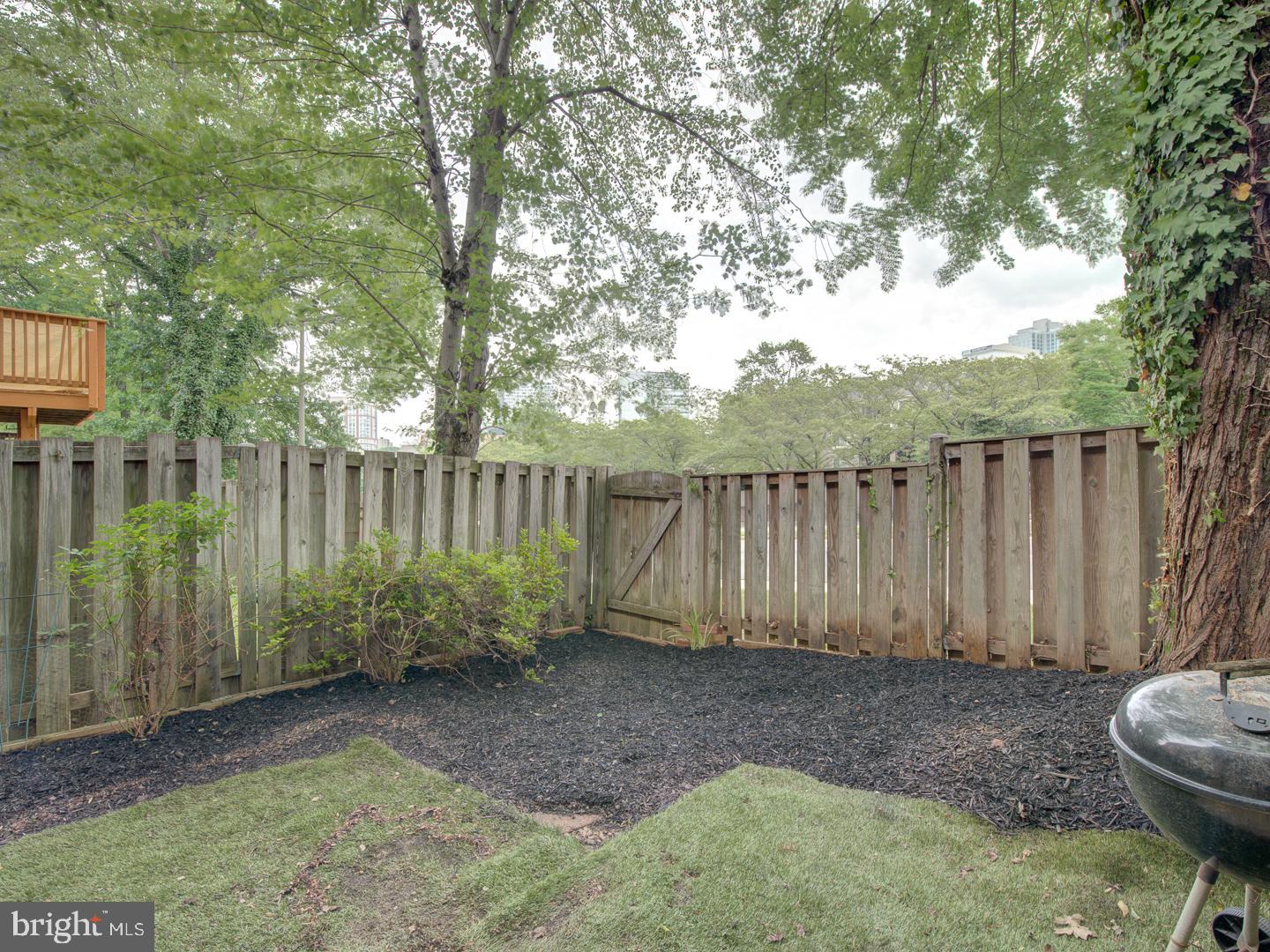 1737 Cy Court Vienna, VA 22182 - Photo 59 of 61