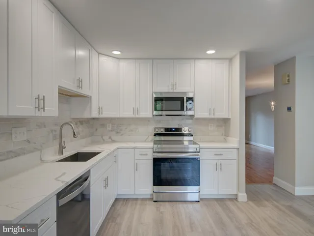 $3,800 | 1737 Cy Court, Vienna, VA 22182