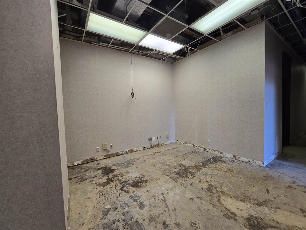 109 North Main Street, Unit C6 Memphis, TN 38103 - Photo 17 of 25 a view of a room