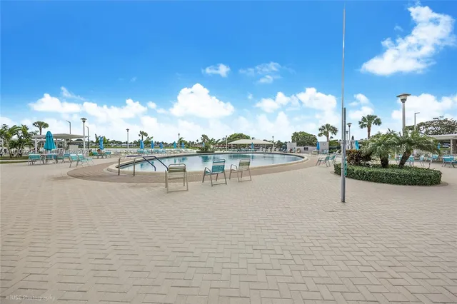 $179,000 | 369 Saxony Lane, Unit 369H, Delray Beach, FL 33446