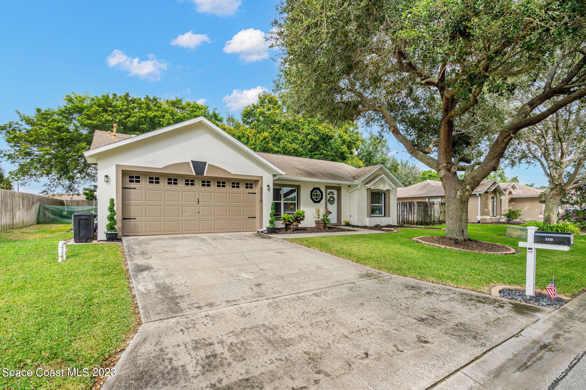 2310 Shady Oak Road Melbourne, FL 32935 - Photo 5 of 50 Front of House