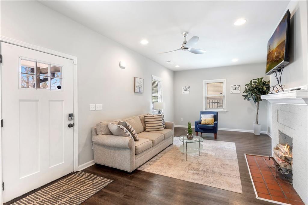 1585 Archer Street Southwest Atlanta, GA 30314 - Photo 3 of 27