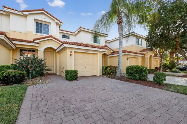 $389,000 | 7458 Sarentino Lane, Boynton Beach, FL 33437