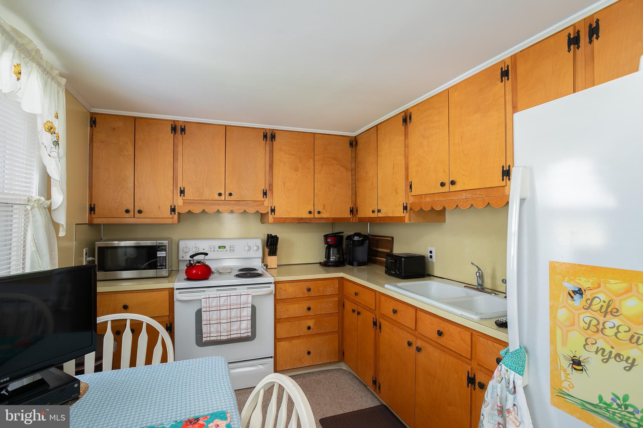 38 South Main Street Windsor, NJ 08561 - Photo 13 of 27