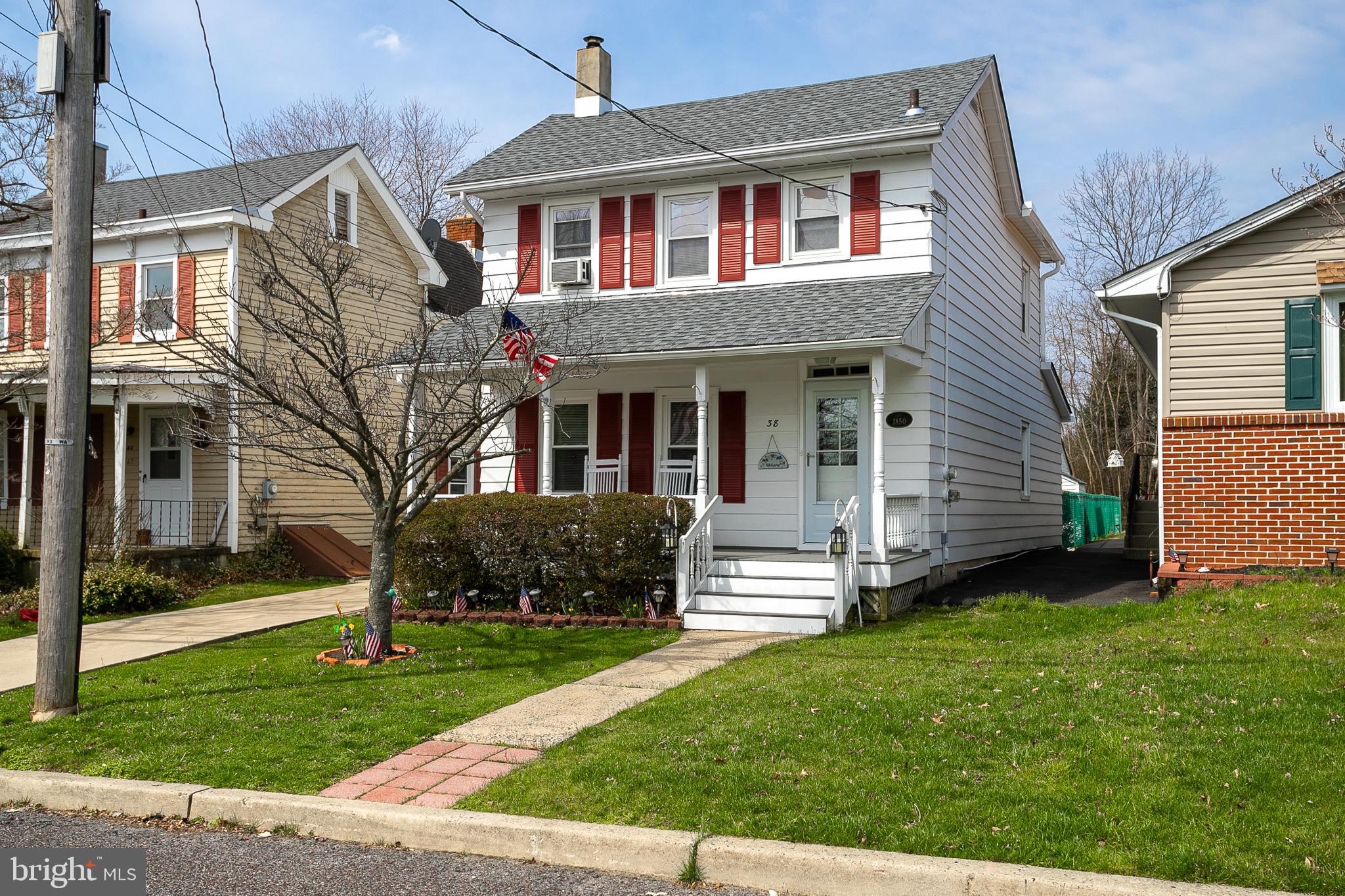 38 South Main Street Windsor, NJ 08561 - Photo 2 of 27