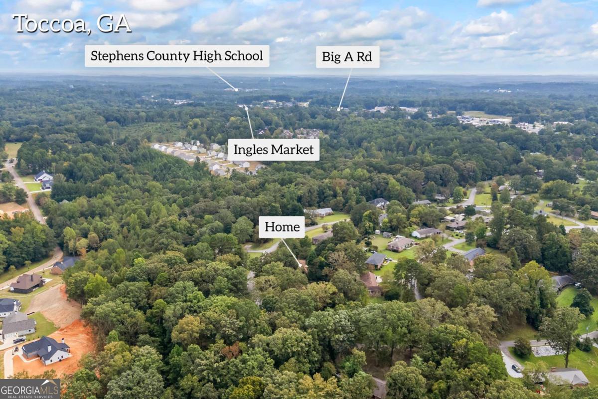 110 Valley Road Toccoa, GA 30577 - Photo 38 of 39 a view of a city