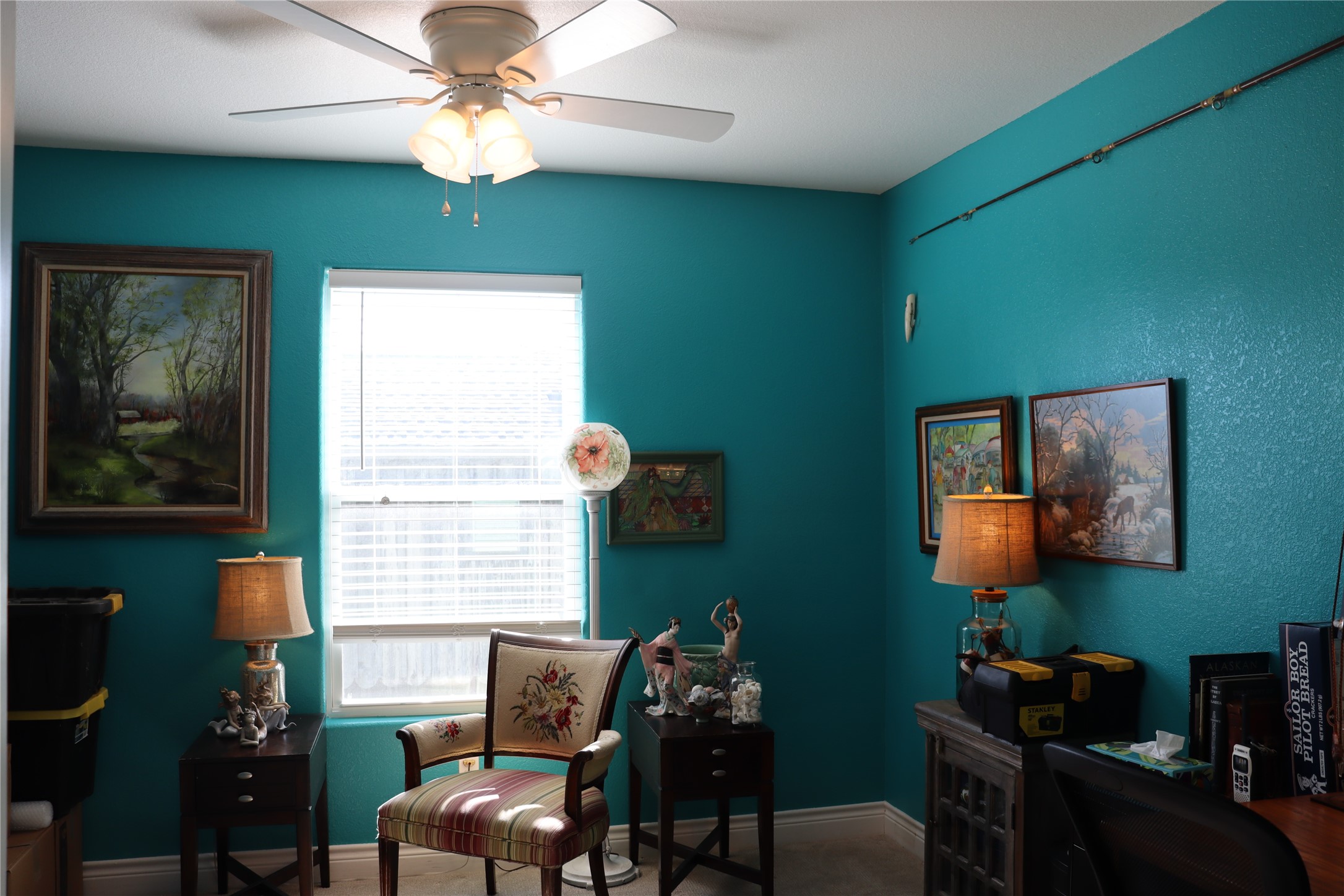 4123 Reeves Drive Galveston, TX 77554 - Photo 11 of 28 a living room with furniture and a window
