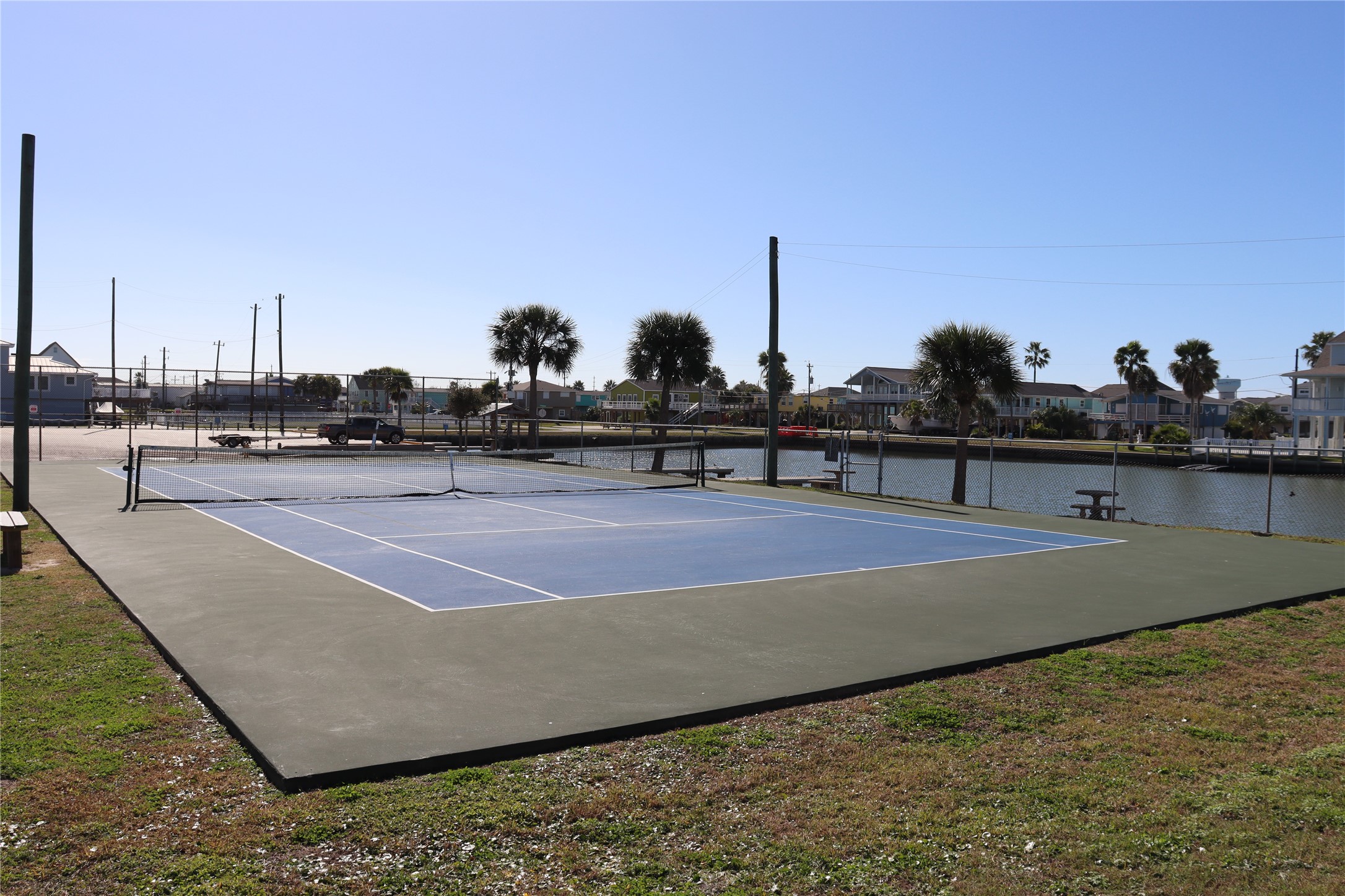 4123 Reeves Drive Galveston, TX 77554 - Photo 20 of 28 a view of a basket ball ground
