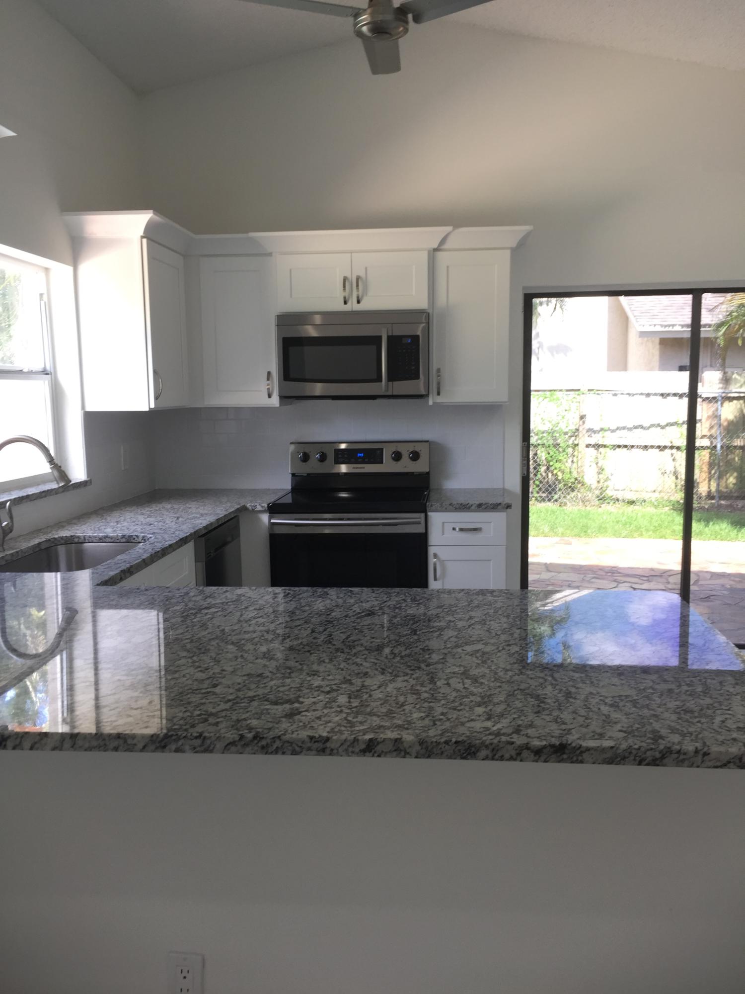 9235 Edgemont Lane Boca Raton, FL 33434 - Photo 5 of 22 Kitchen 3