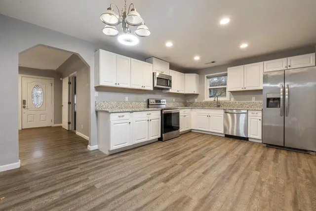 $450,000 | 1820 Julian Avenue, Modesto, CA 95354