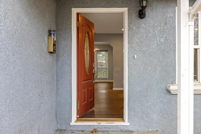 $450,000 | 1820 Julian Avenue, Modesto, CA 95354