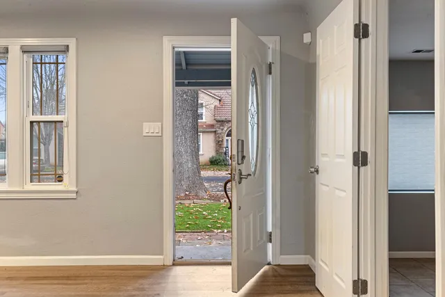 $450,000 | 1820 Julian Avenue, Modesto, CA 95354