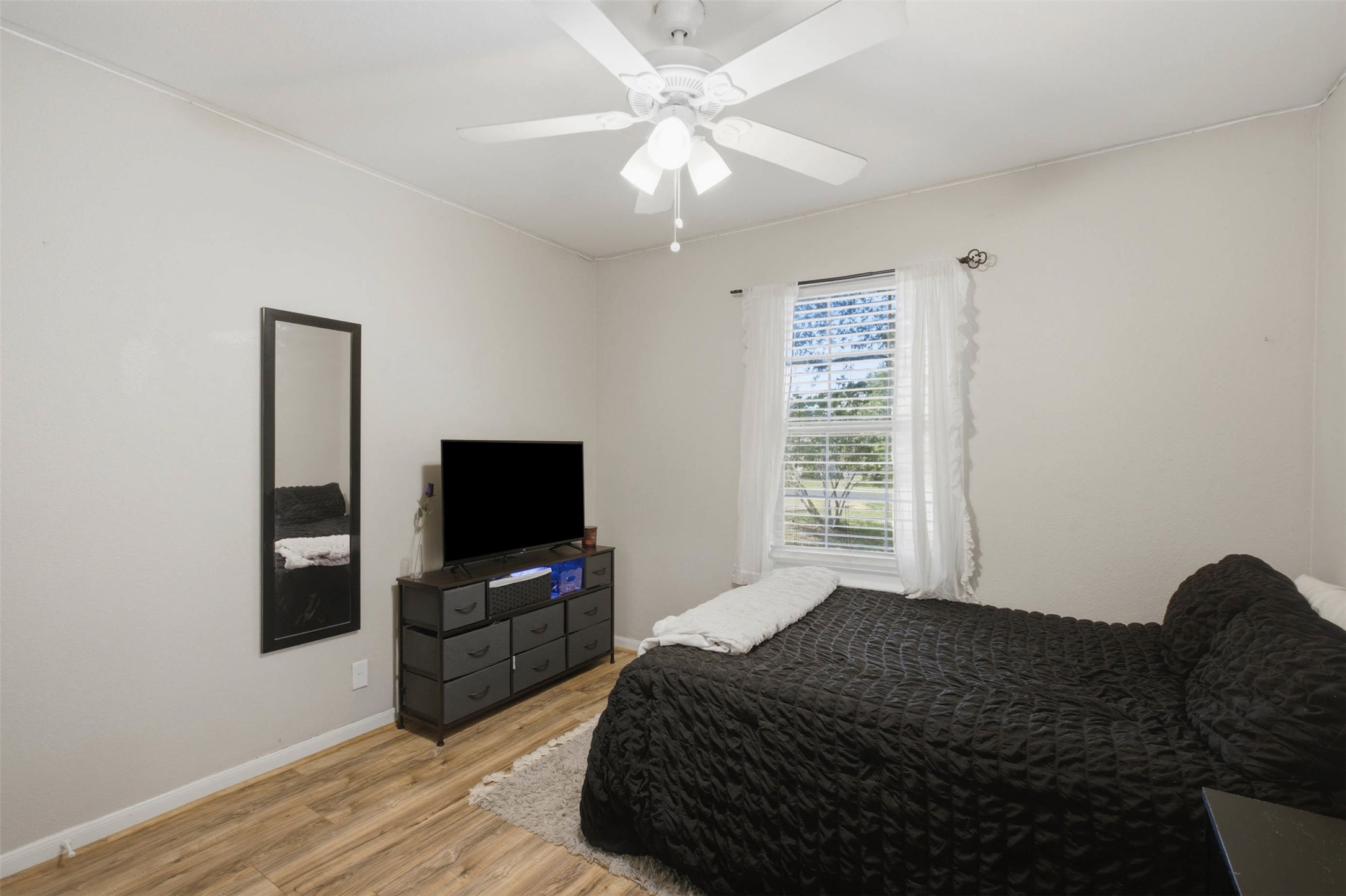 1717 Rendova Lane Pflugerville, TX 78660 - Photo 17 of 32 Other Bedroom 1 - actual furniture