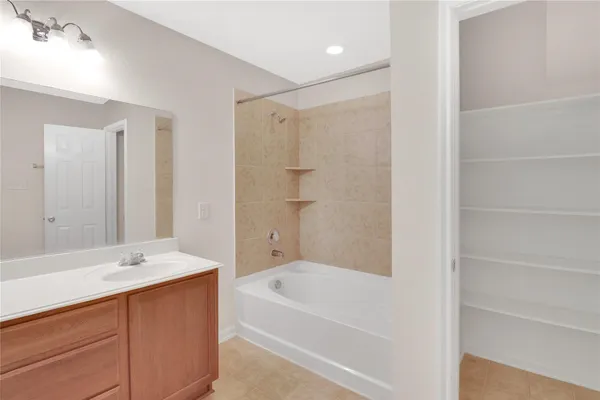 $2,200 | 21007 Blackstone Villa Lane, Katy, TX 77449