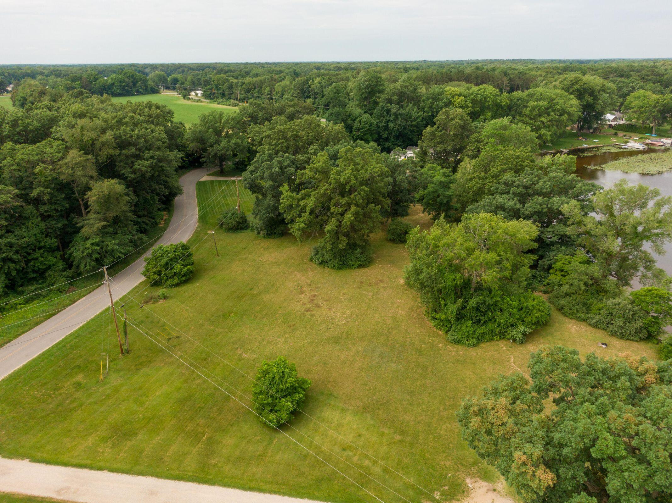 0 North Garver Lake Road Edwardsburg, MI 49112 - Photo 3 of 9 20220210033505740777000000-o