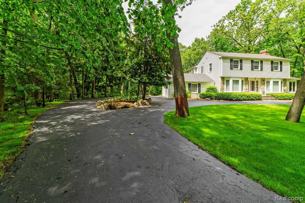 852 Peach Tree Lane Rochester Hills, MI 48306 - Photo 3 of 54