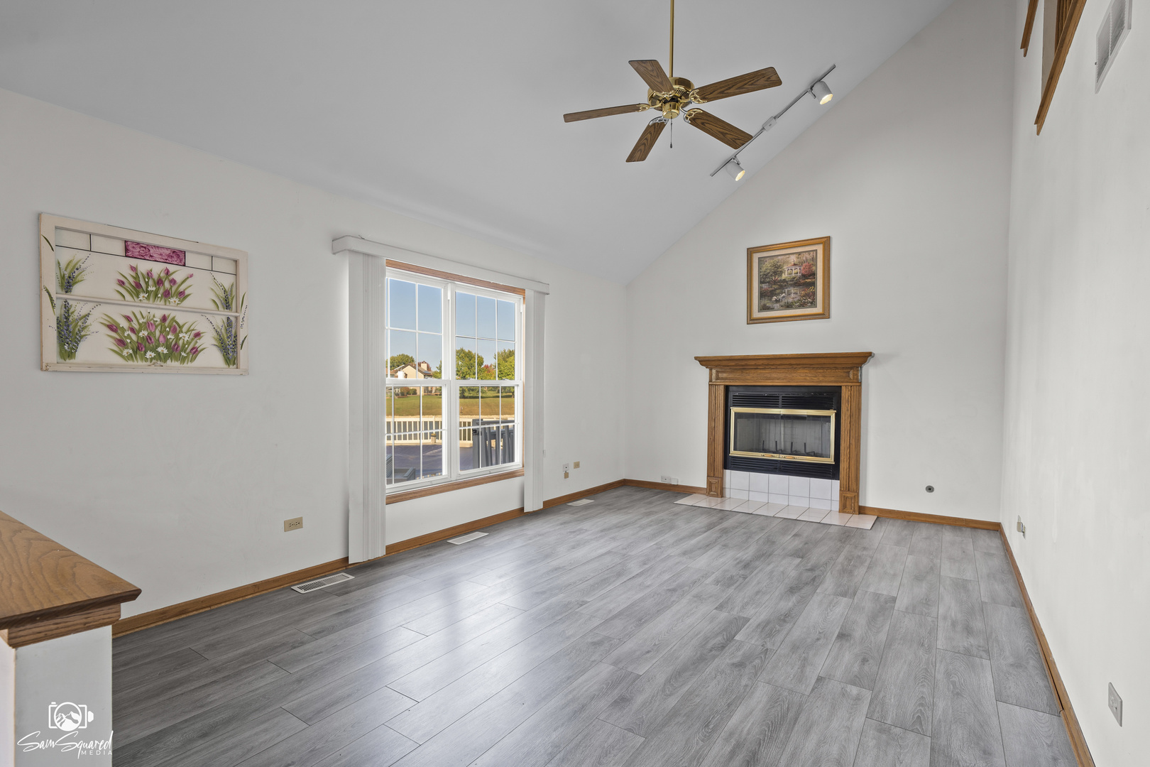 3209 Sunset Court Crest Hill, IL 60403 - Photo 23 of 38 a view of empty room with wooden floor and fan