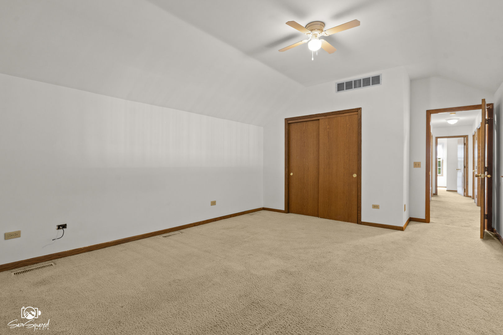 3209 Sunset Court Crest Hill, IL 60403 - Photo 28 of 38 a view of an empty room
