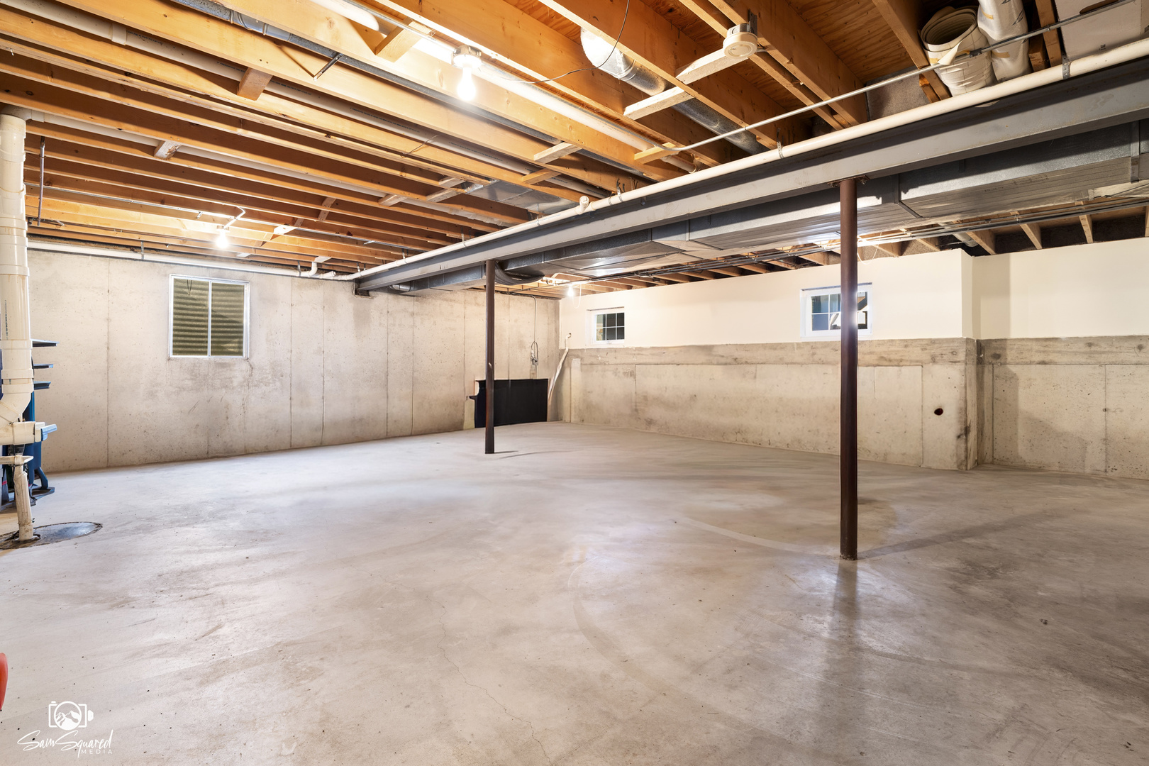 3209 Sunset Court Crest Hill, IL 60403 - Photo 37 of 38 a view of a room with a garage