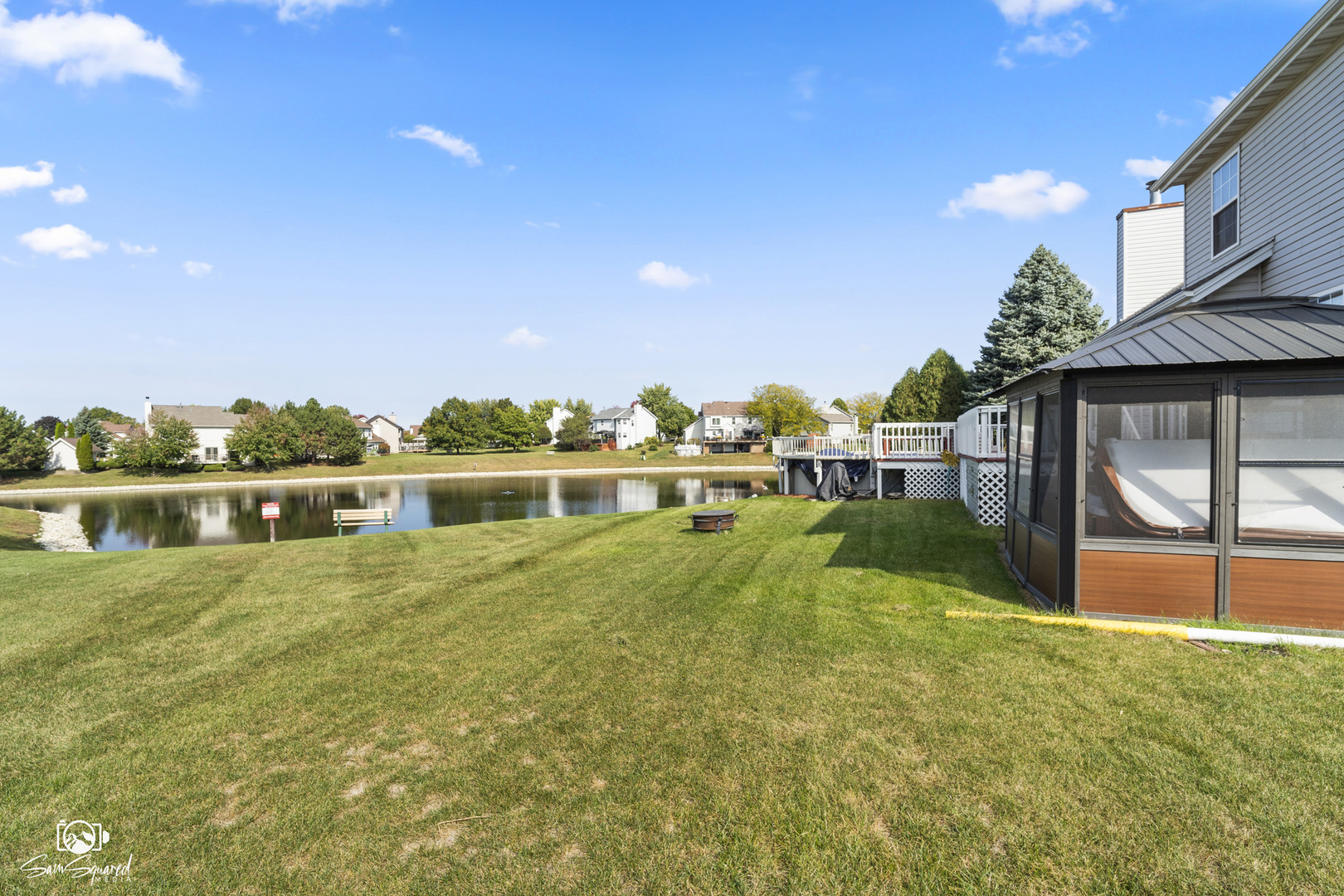 3209 Sunset Court Crest Hill, IL 60403 - Photo 4 of 38 a view of a house with a yard and sitting area