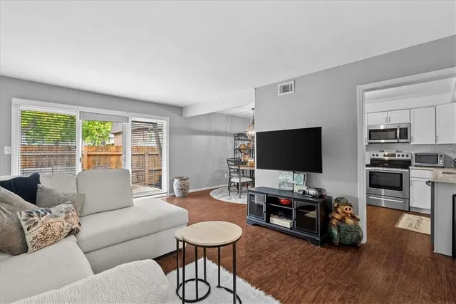 $168,000 | 7618 West 59th Terrace, Unit 310, Overland Park, KS 66202