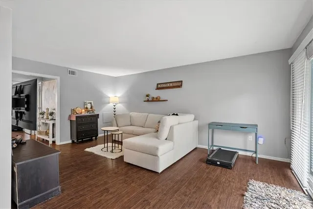 $168,000 | 7618 West 59th Terrace, Unit 310, Overland Park, KS 66202