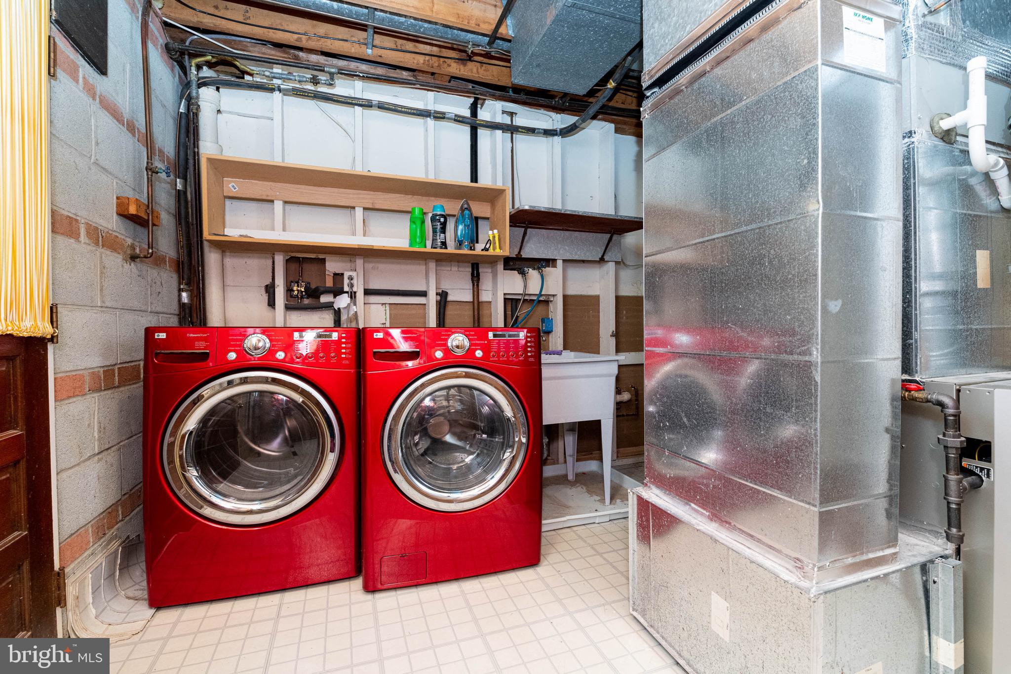 5200 Lynngate Road Columbia, MD 21044 - Photo 33 of 43 Laundry