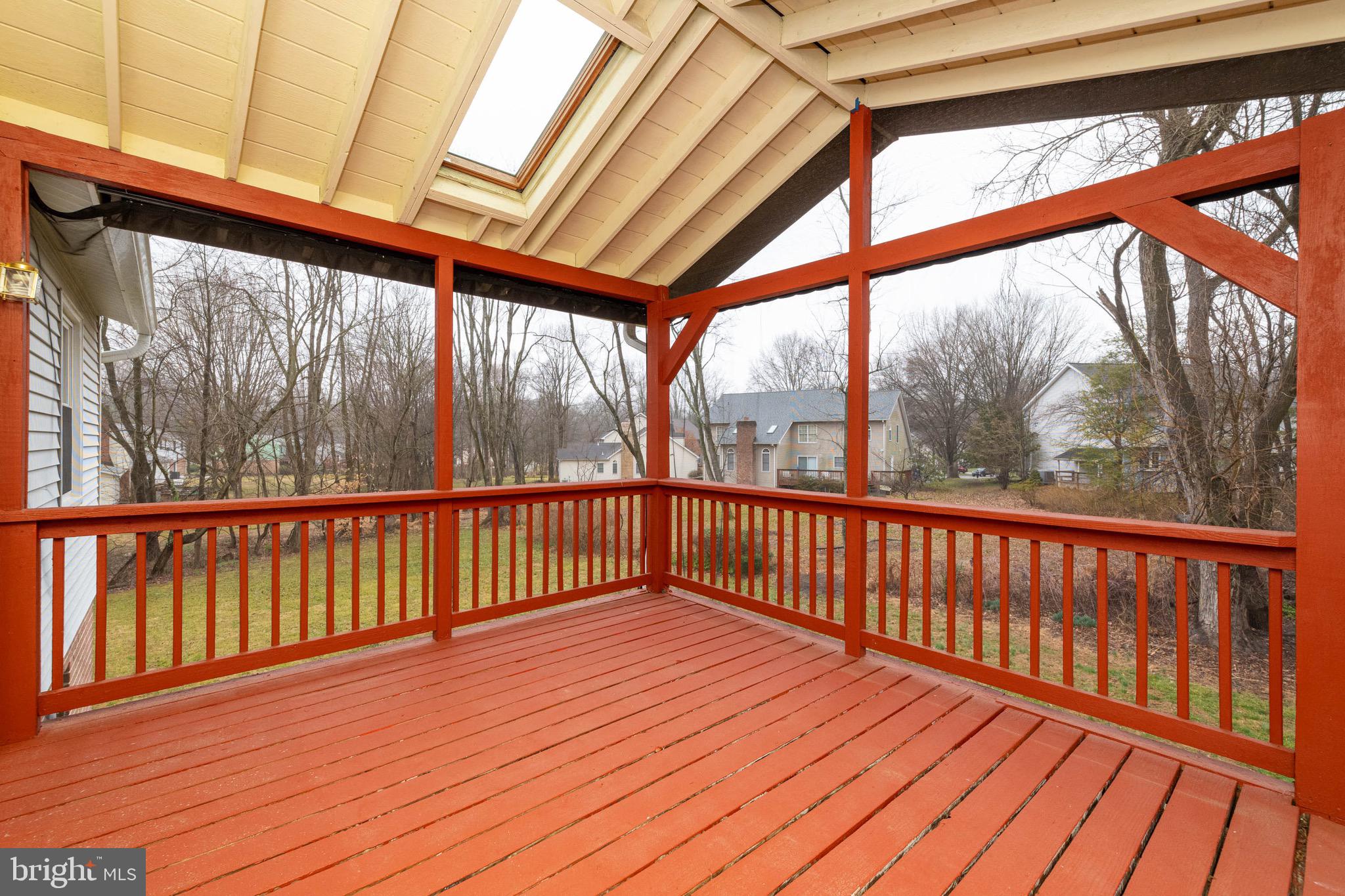 5200 Lynngate Road Columbia, MD 21044 - Photo 42 of 43 Screened in deck