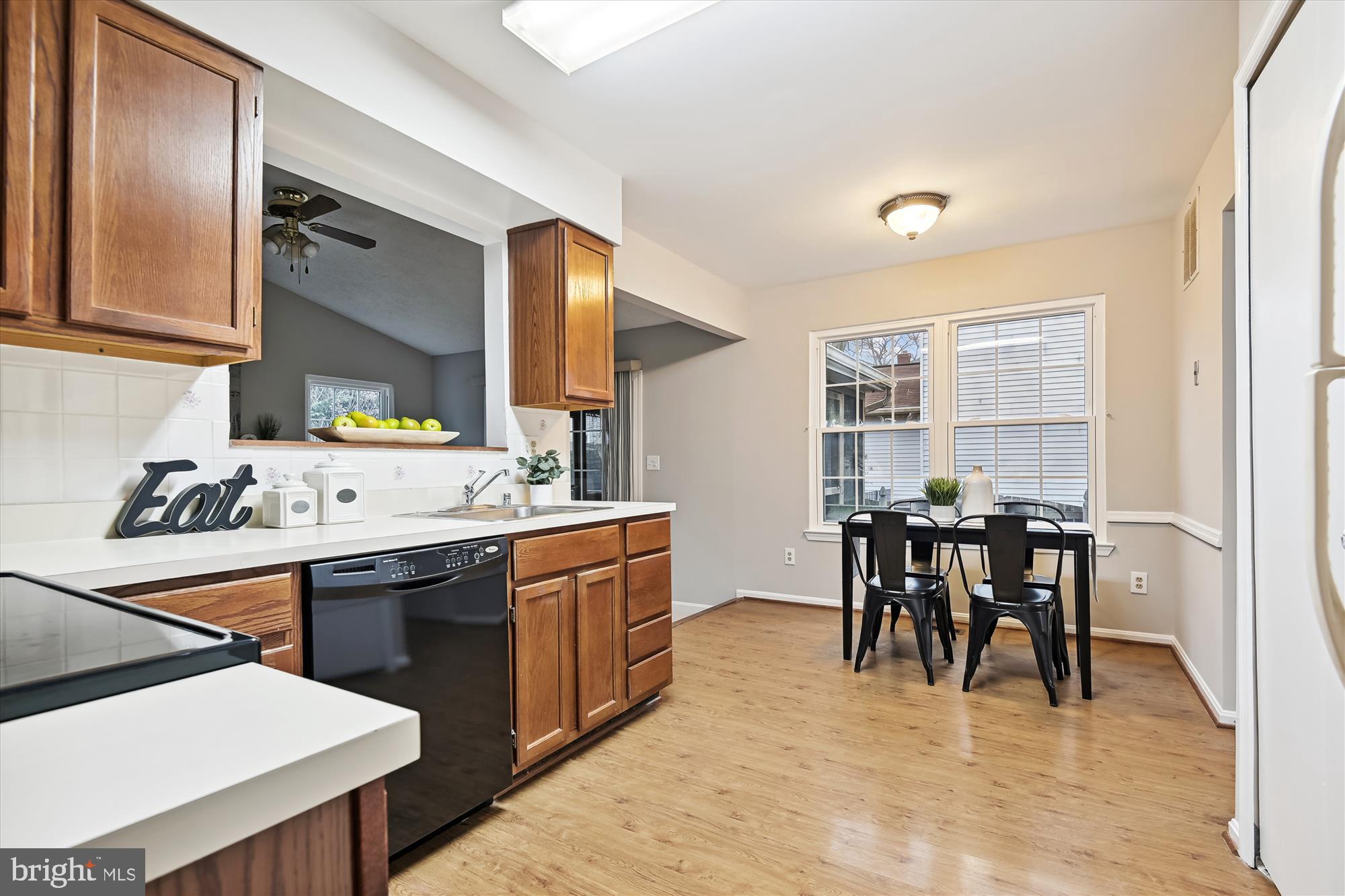 33 Winehurst Road Catonsville, MD 21228 - Photo 12 of 44 Kitchen